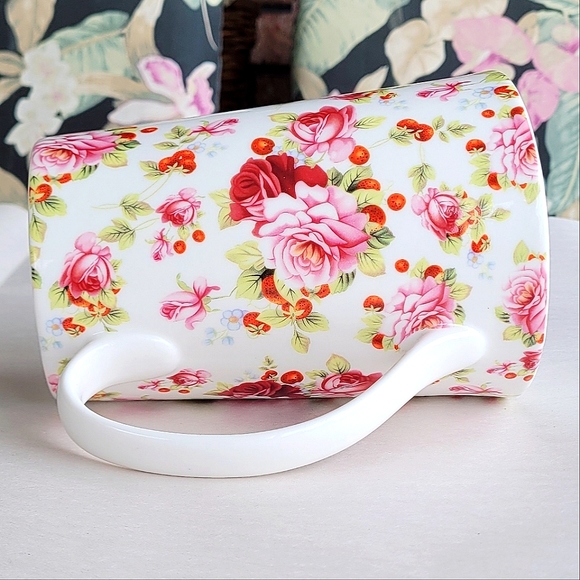 🆕️Grace Pantry Fine Porcelain 32oz Open-Top Pitcher FLORAL - Picture 3 of 7